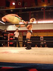 081105tvsm03.jpg