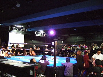 081124face.jpg