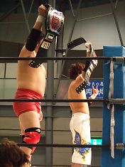 090211tag.jpg