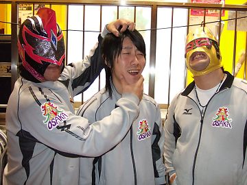 090218threemen.jpg